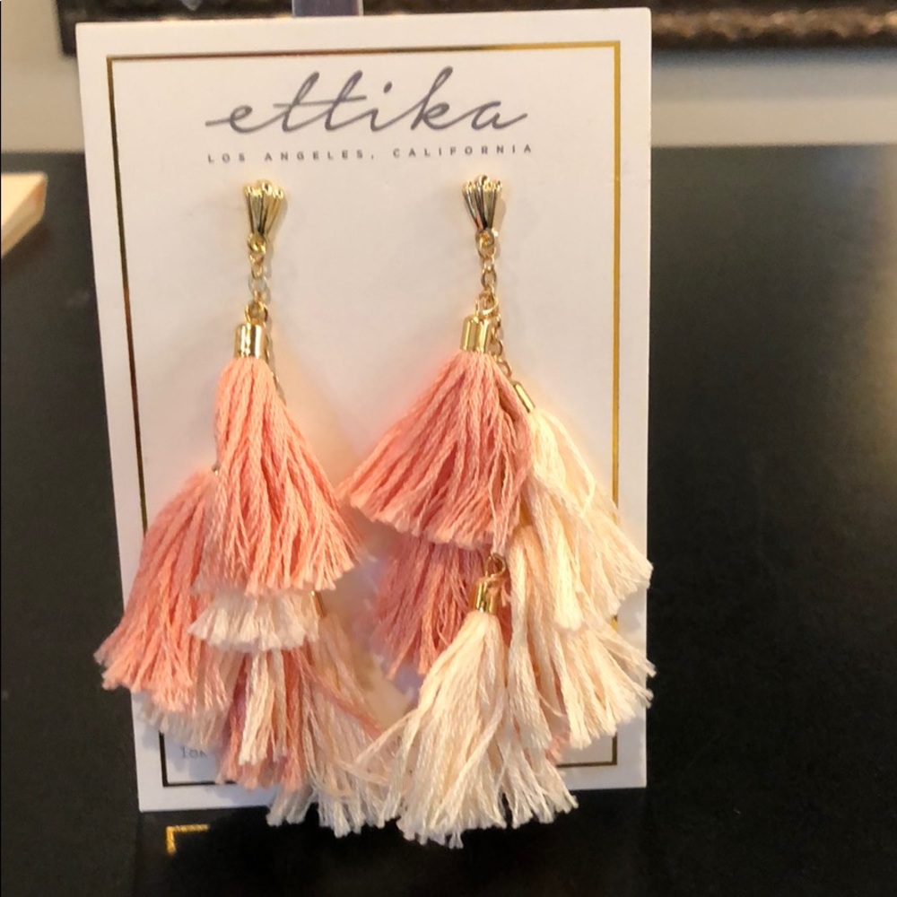 NWT ettika earrings